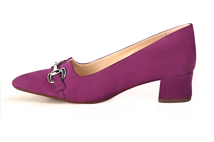 Mulberry purple women's dress pumps,with a square neckline. Tapered toe. Low flare heels. Profile view - Florence KOOIJMAN